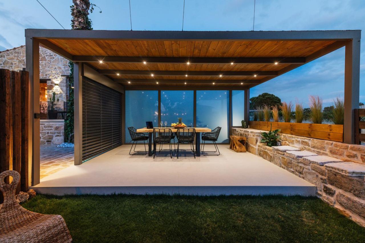 Villa Repsimia With Private Jacuzzi Kokkinos Pirgos Exterior foto