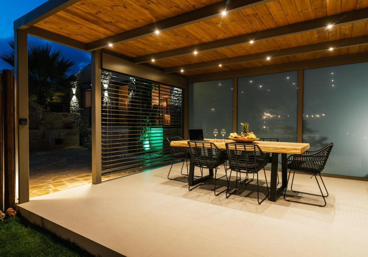 Villa Repsimia With Private Jacuzzi Kokkinos Pirgos Exterior foto